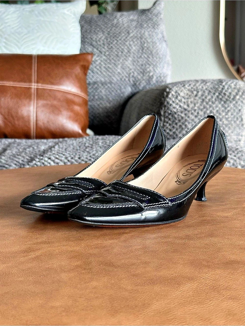 TOD’S Black Patent Leather Pointed Toe Loafer Kitten Heel Pumps Y2K Size 6